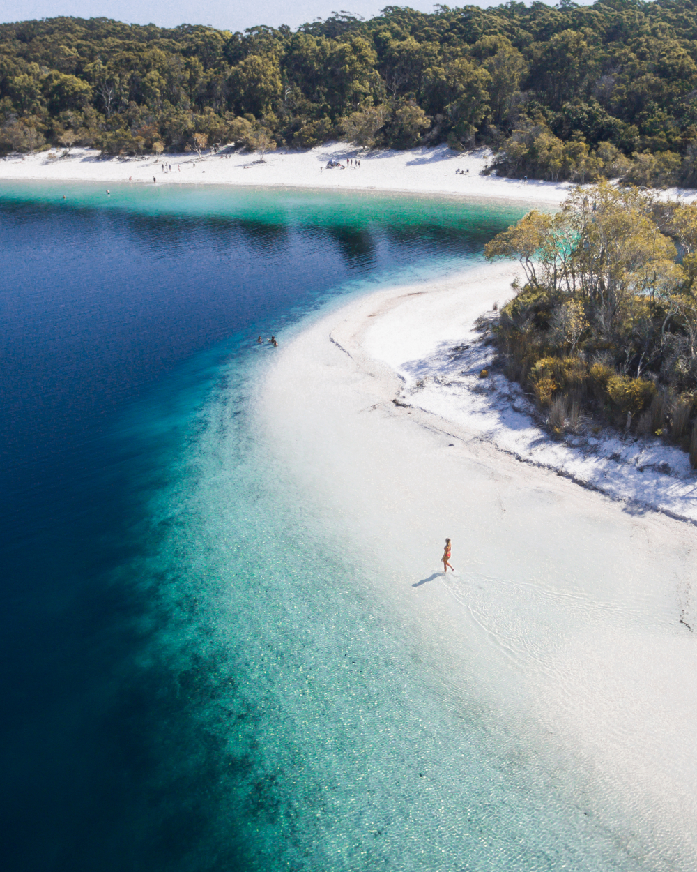 Fraser Island Australia, Hiking to Lake McKenzie